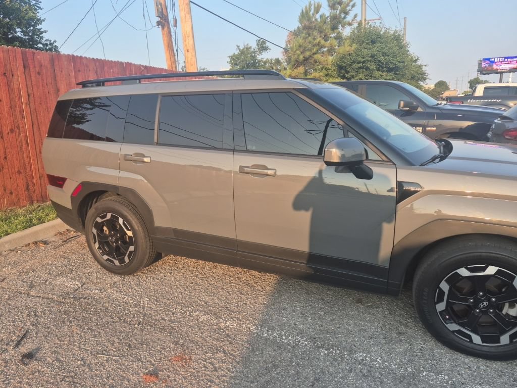 Used 2025 Hyundai Santa Fe SEL FWD image 15