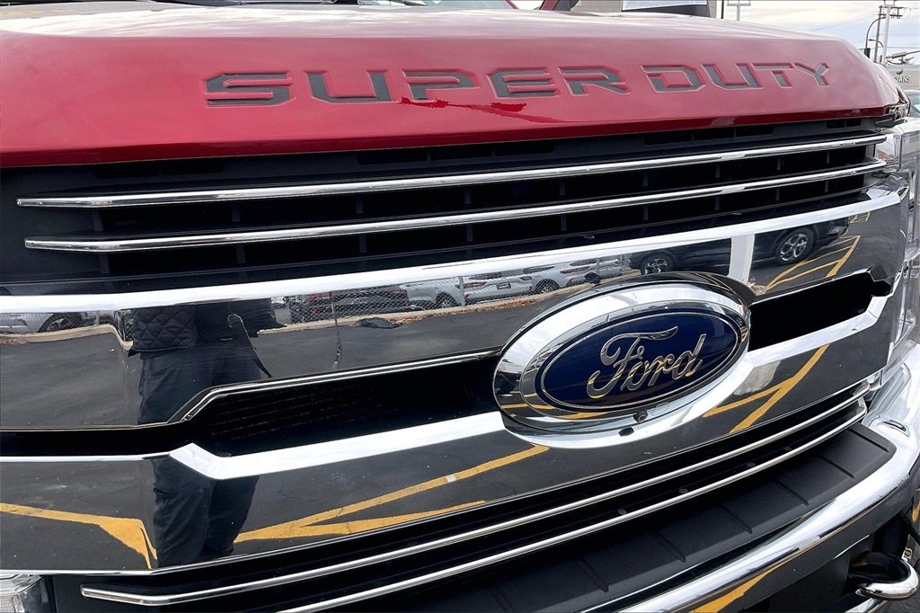 Certified 2017 Ford F250 Lariat w/ Lariat Ultimate Package image 30