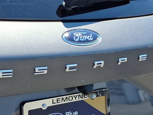 Certified 2025 Ford Escape Platinum FWD image 31