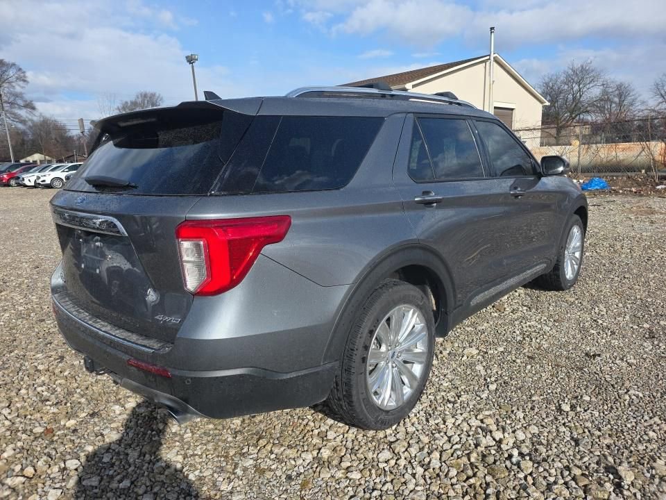Certified 2023 Ford Explorer Limited w/ Limited Technology Package image 2