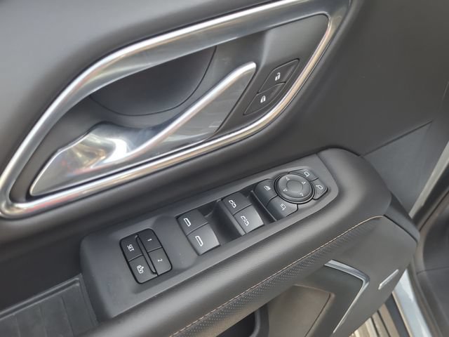 Used 2024 GMC Yukon XL AT4 AWD/4WD image 26