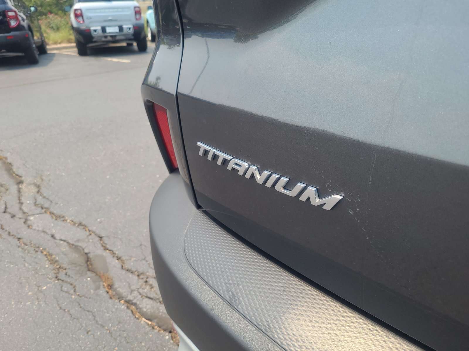 Certified 2020 Ford Escape Titanium AWD/4WD image 24