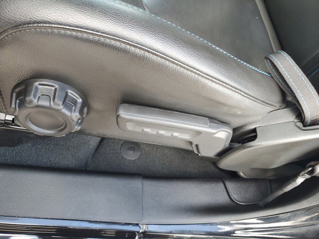 Used 2023 Jeep Wrangler Rubicon image 25