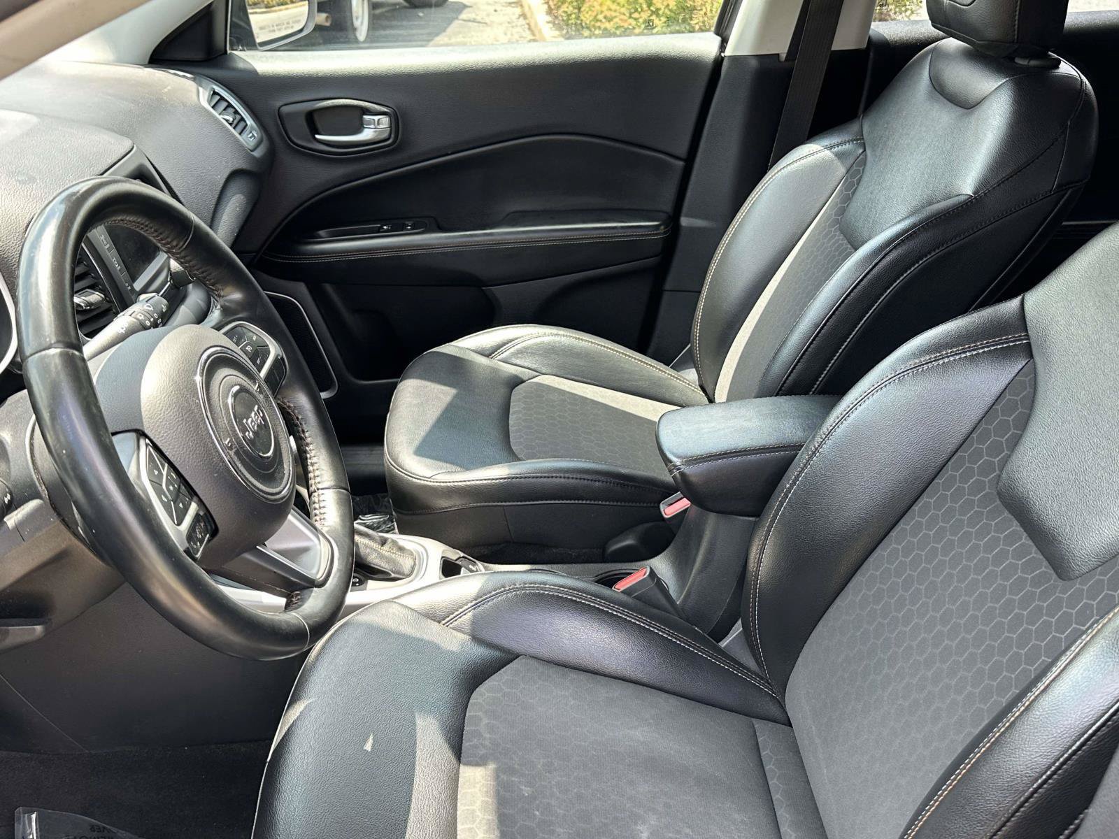 Used 2018 Jeep Compass Latitude AWD/4WD image 15