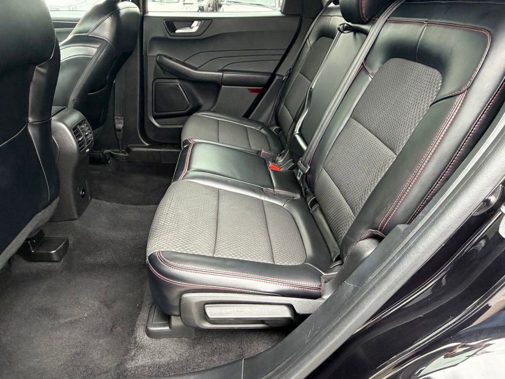 Certified 2023 Ford Escape ST-Line AWD/4WD image 37