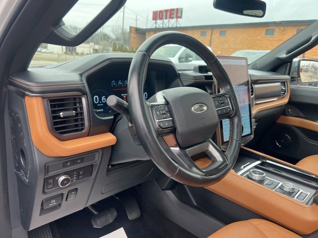 Certified 2022 Ford Expedition Platinum image 7