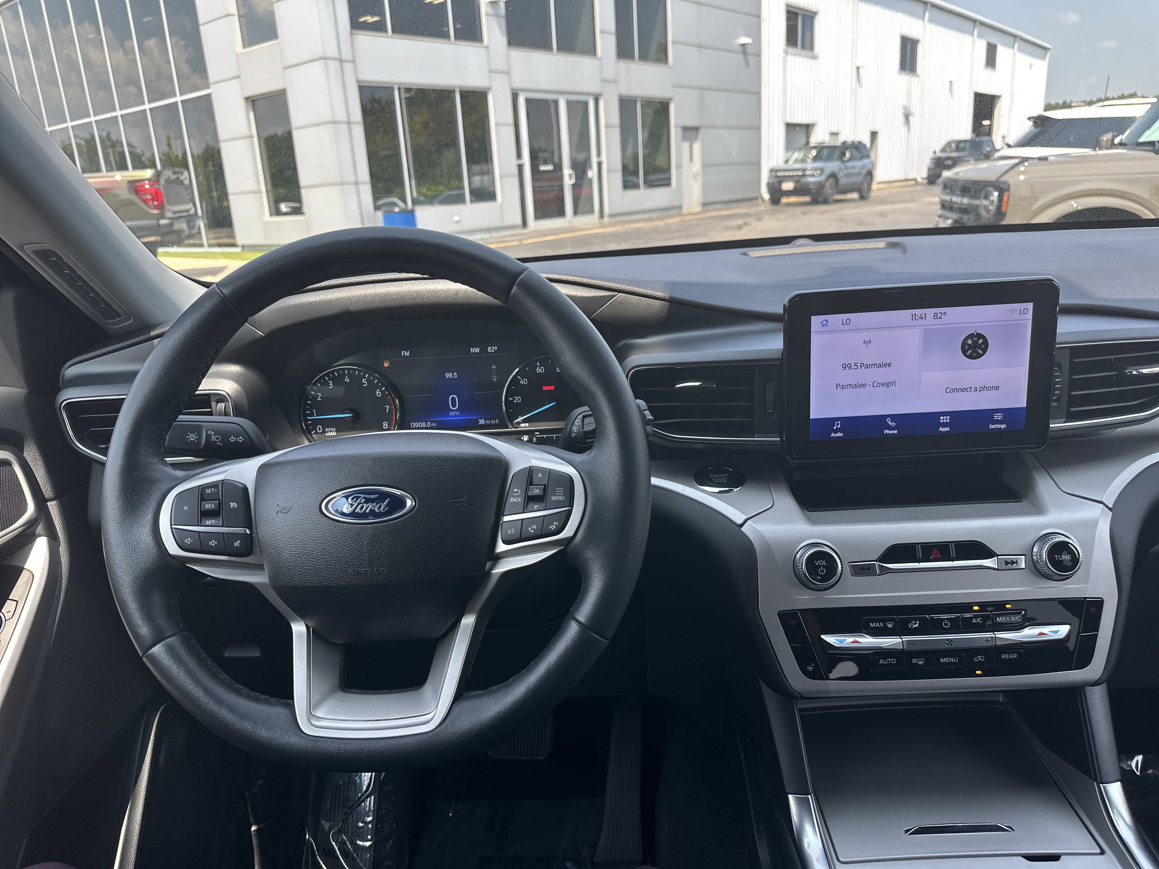 Certified 2023 Ford Explorer XLT w/ Equipment Group 202A image 15