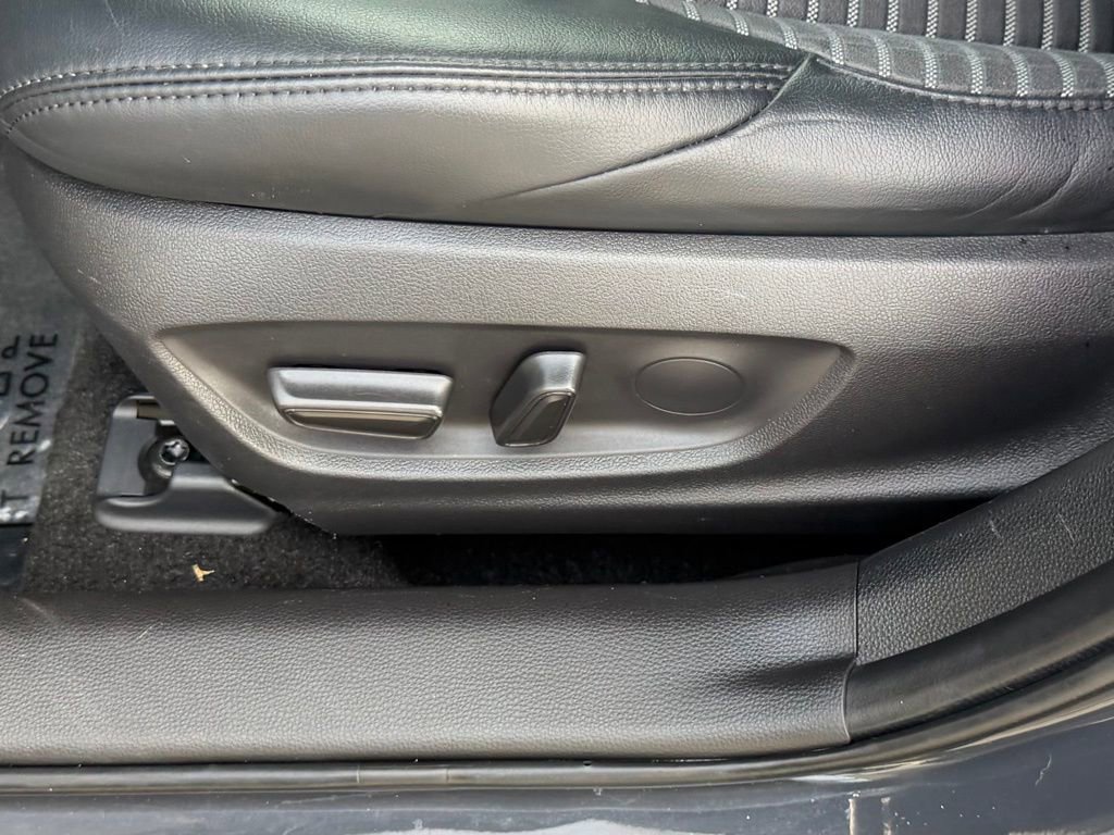 Used 2023 Toyota Corolla XSE image 17