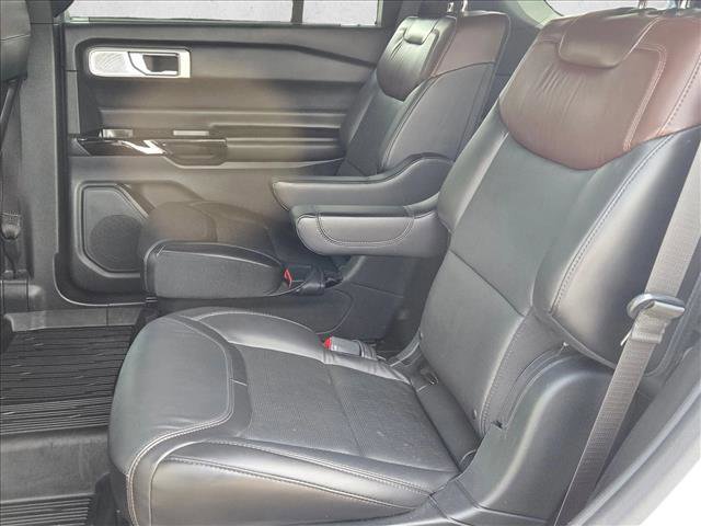Certified 2021 Ford Explorer Platinum w/ Equipment Group 601A image 19