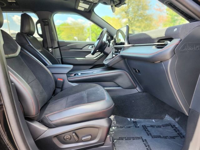 Certified 2025 Ford Explorer ST AWD/4WD image 11