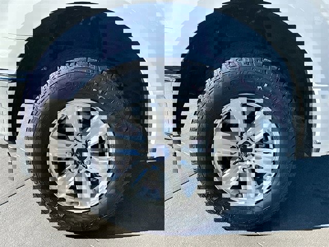 Certified 2019 Ford F150 XLT w/ Equipment Group 301A Mid image 29