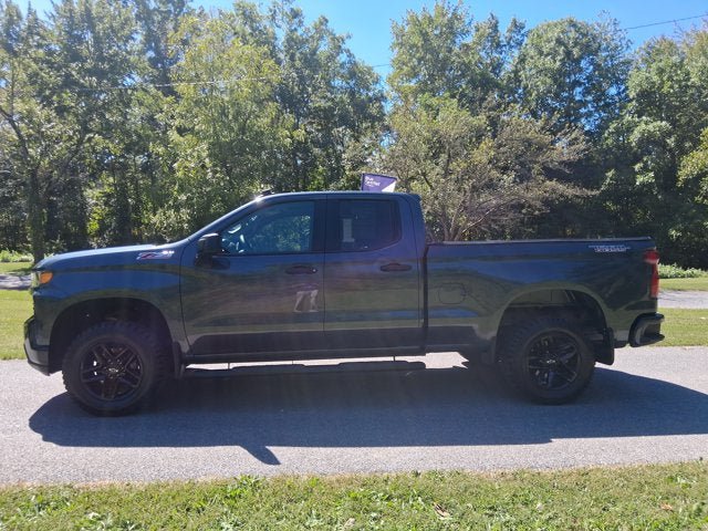 Used 2019 Chevrolet Silverado 1500 Custom Trail Boss w/ Custom Convenience Package AWD/4WD image 4