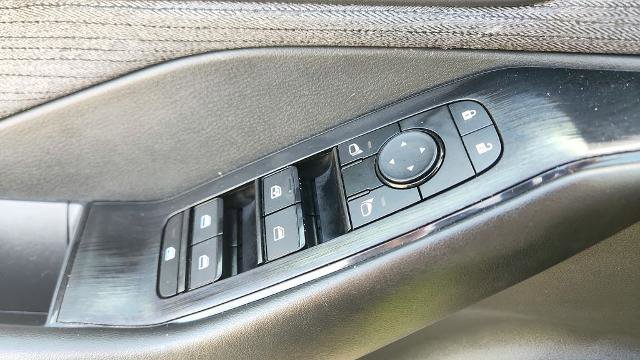 Used 2023 Nissan Rogue S image 20