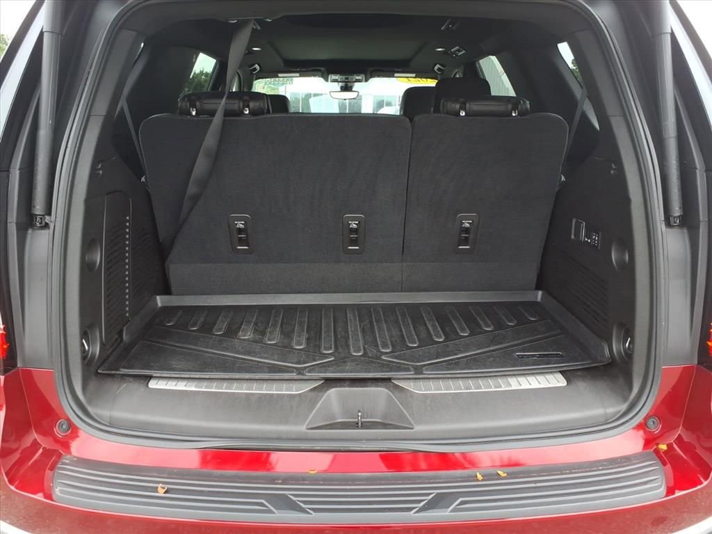 Used 2021 GMC Yukon Denali w/ Denali Premium Package image 13