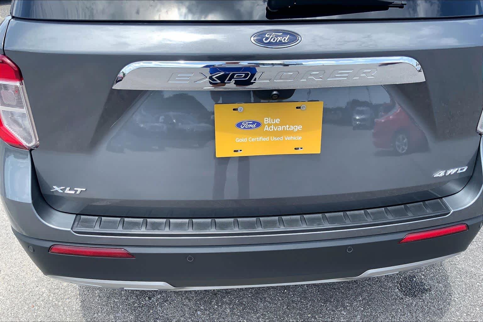 Certified 2023 Ford Explorer XLT w/ Equipment Group 202A AWD/4WD image 10