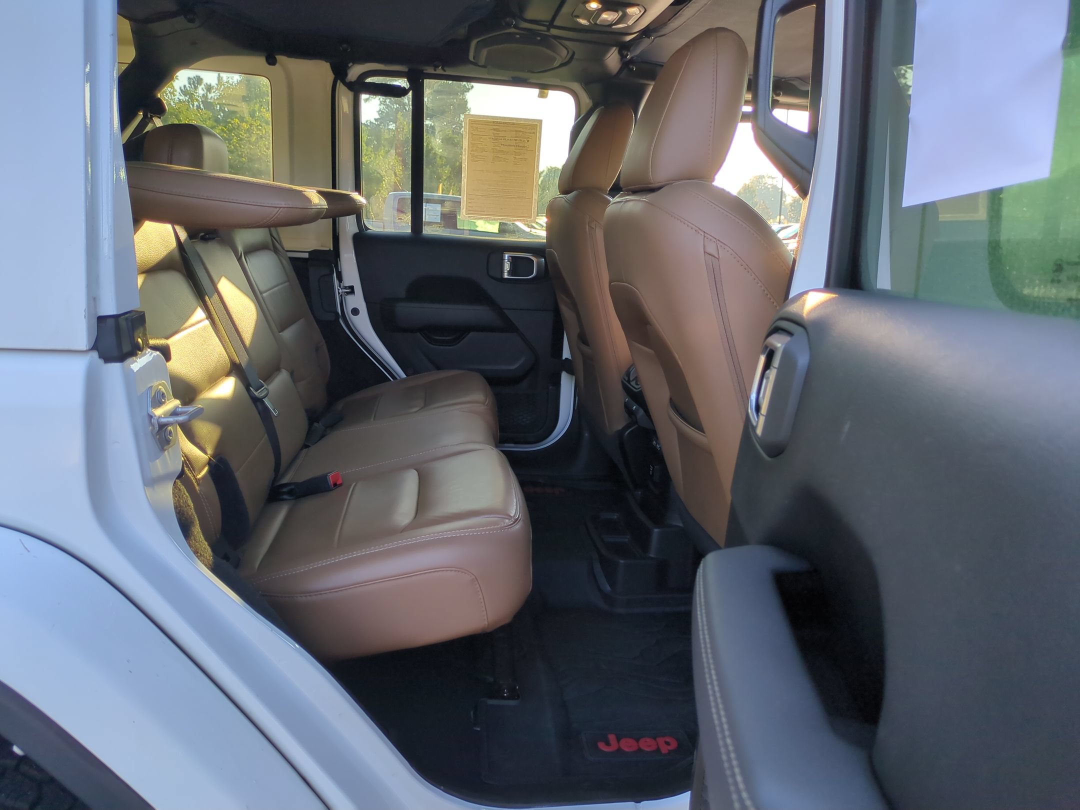 Used 2021 Jeep Wrangler Unlimited Sahara AWD/4WD image 38