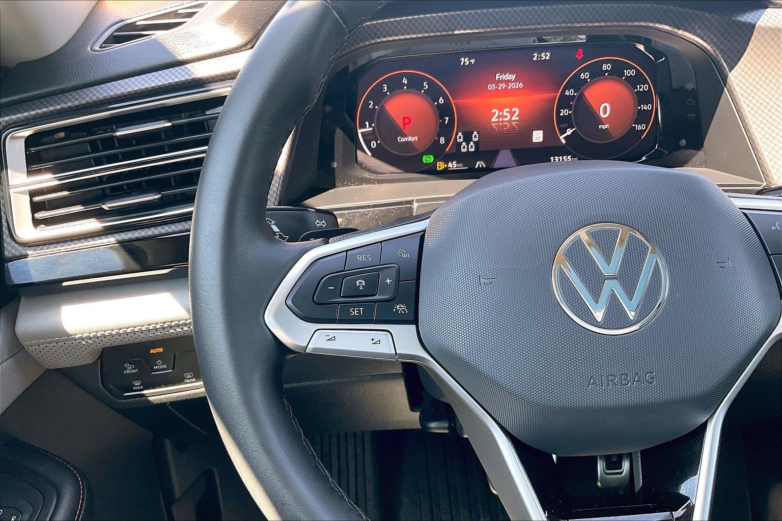 Used 2024 Volkswagen Atlas Peak Edition SEL AWD/4WD image 17