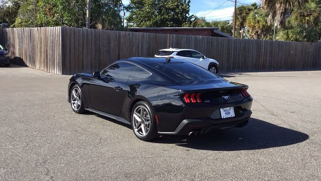 Certified 2024 Ford Mustang Coupe image 3