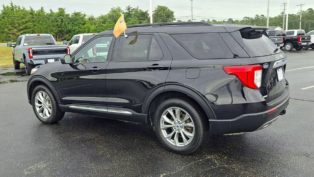 Certified 2023 Ford Explorer XLT w/ Equipment Group 202A AWD/4WD image 6