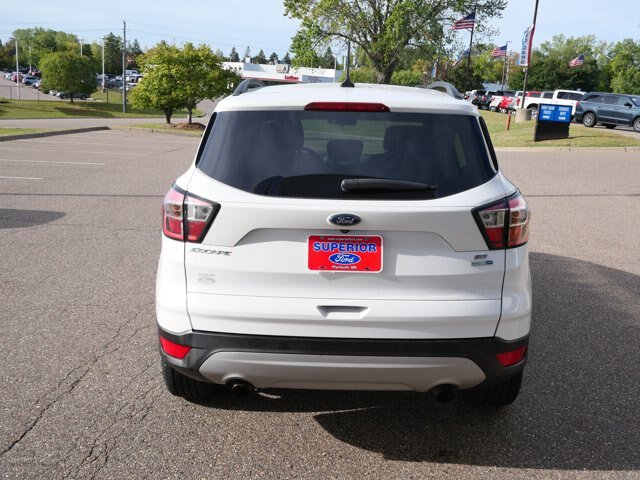 Certified 2018 Ford Escape SE w/ SE Sync 3 Package AWD/4WD image 6
