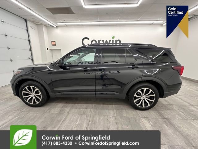 Certified 2025 Ford Explorer ST-Line image 5
