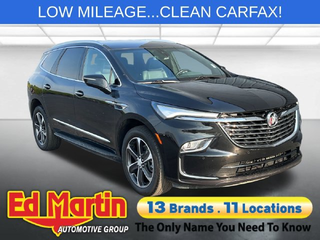 Used 2023 Buick Enclave Essence w/ LPO, Touring Package