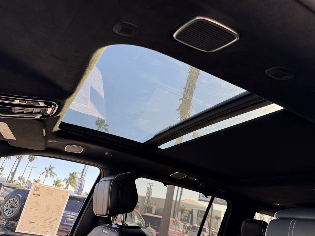 Used 2022 Jeep Grand Wagoneer Series II image 19