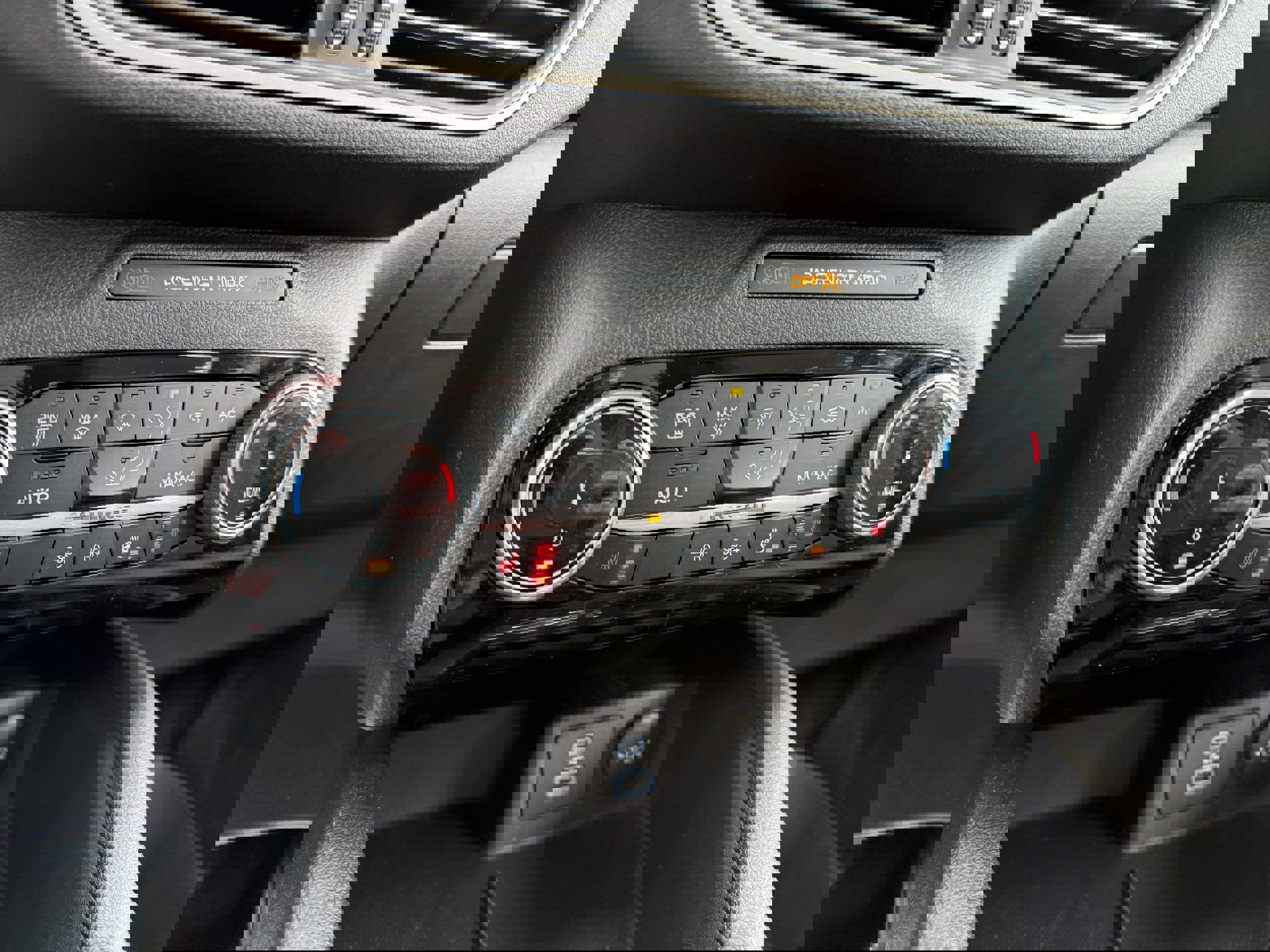 Certified 2022 Ford Escape SE w/ Convenience Package image 19