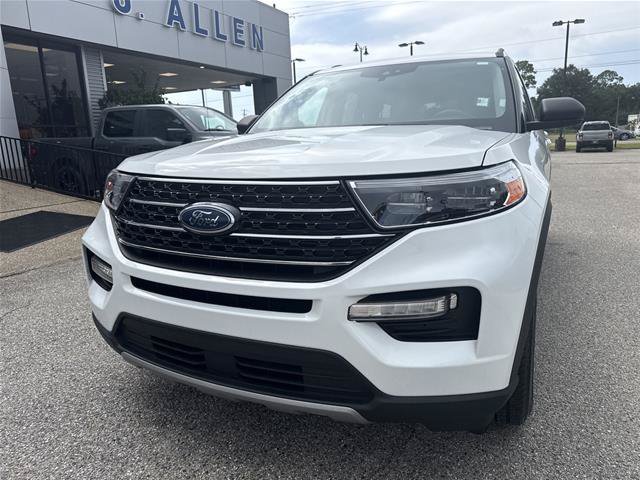 Certified 2021 Ford Explorer XLT w/ Equipment Group 202A RWD image 18
