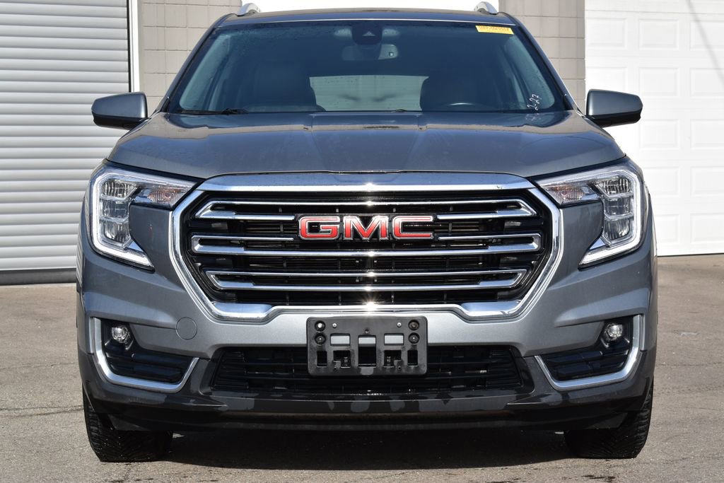 Used 2023 GMC Terrain SLT image 4