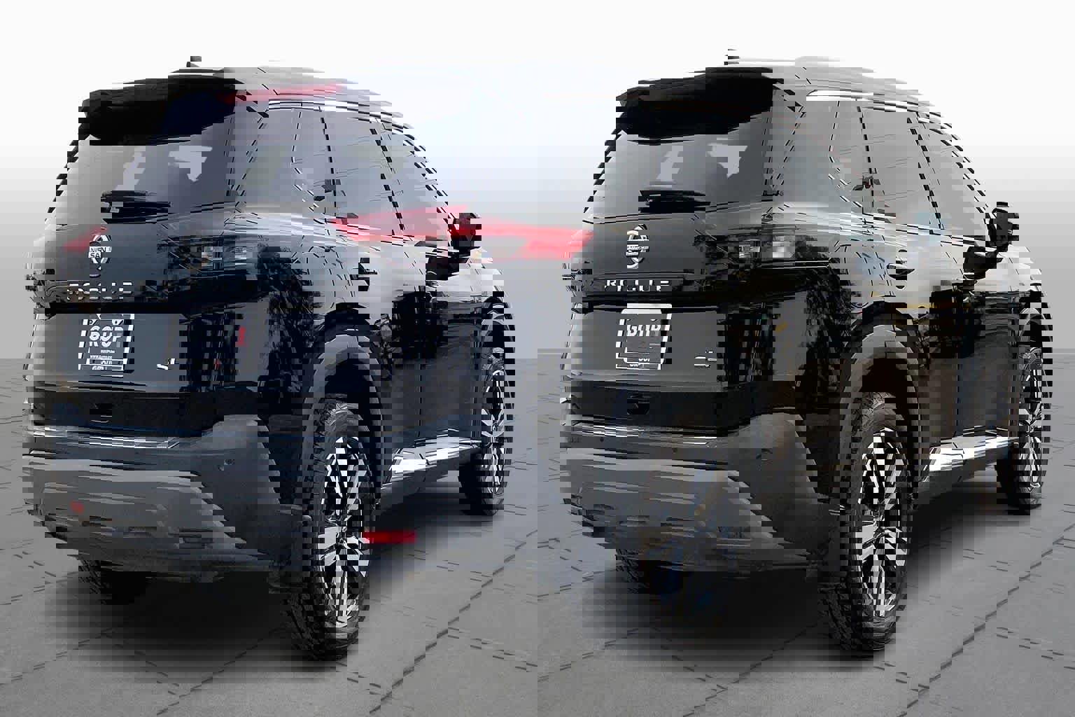 Used 2021 Nissan Rogue SL w/ Premium Package image 12