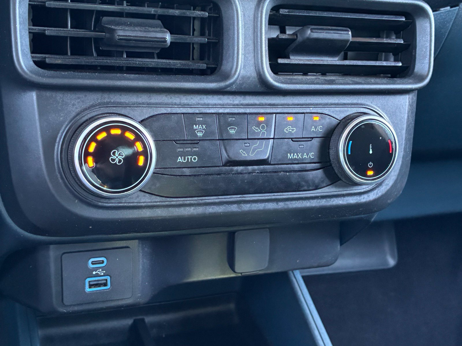 Certified 2024 Ford Maverick XL FWD image 23