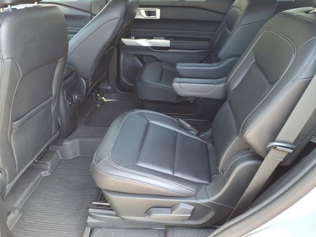 Certified 2023 Ford Explorer XLT w/ Equipment Group 202A AWD/4WD image 17