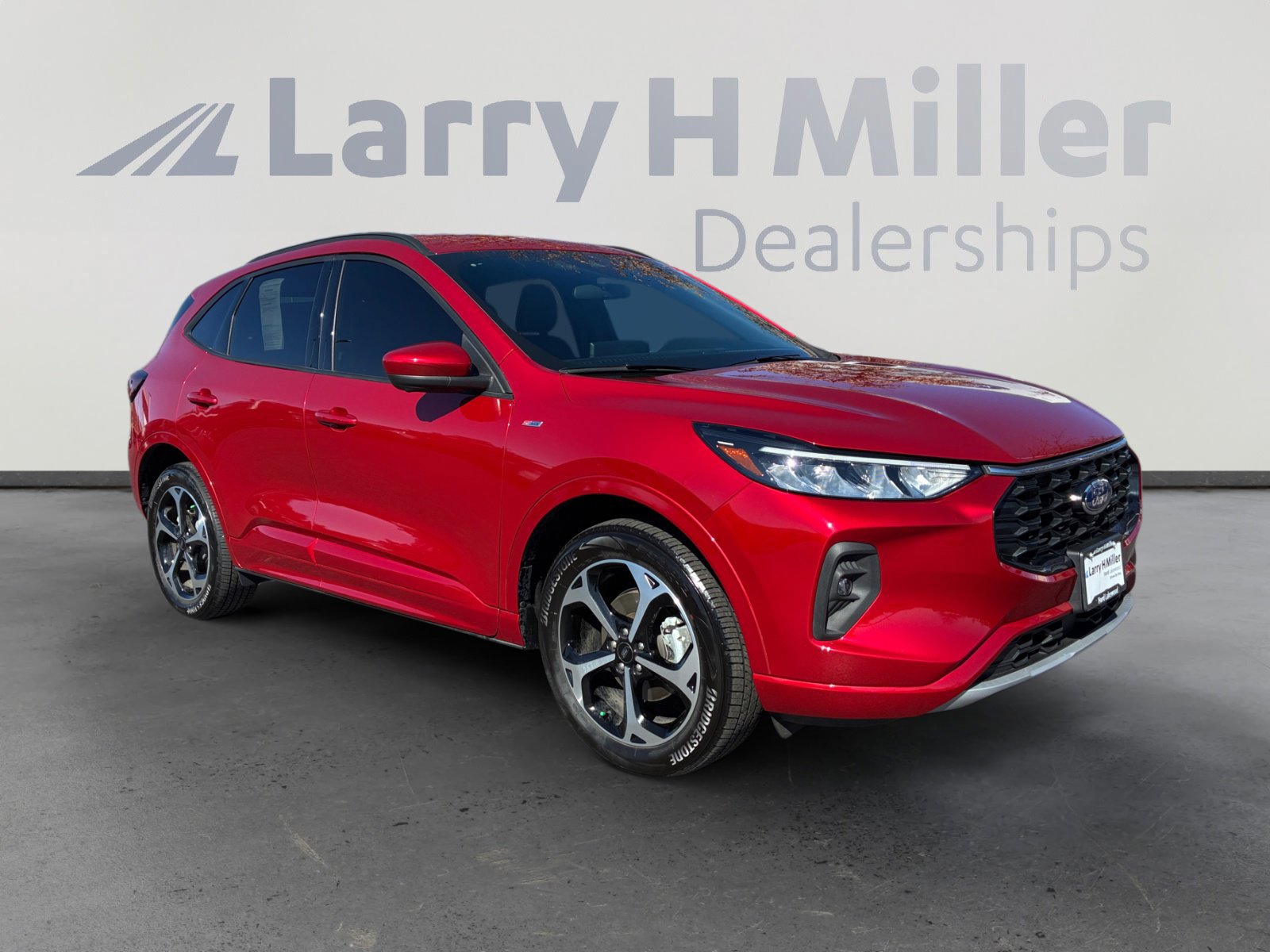 Certified 2023 Ford Escape ST-Line Select w/ Tech Pack #2 image 7