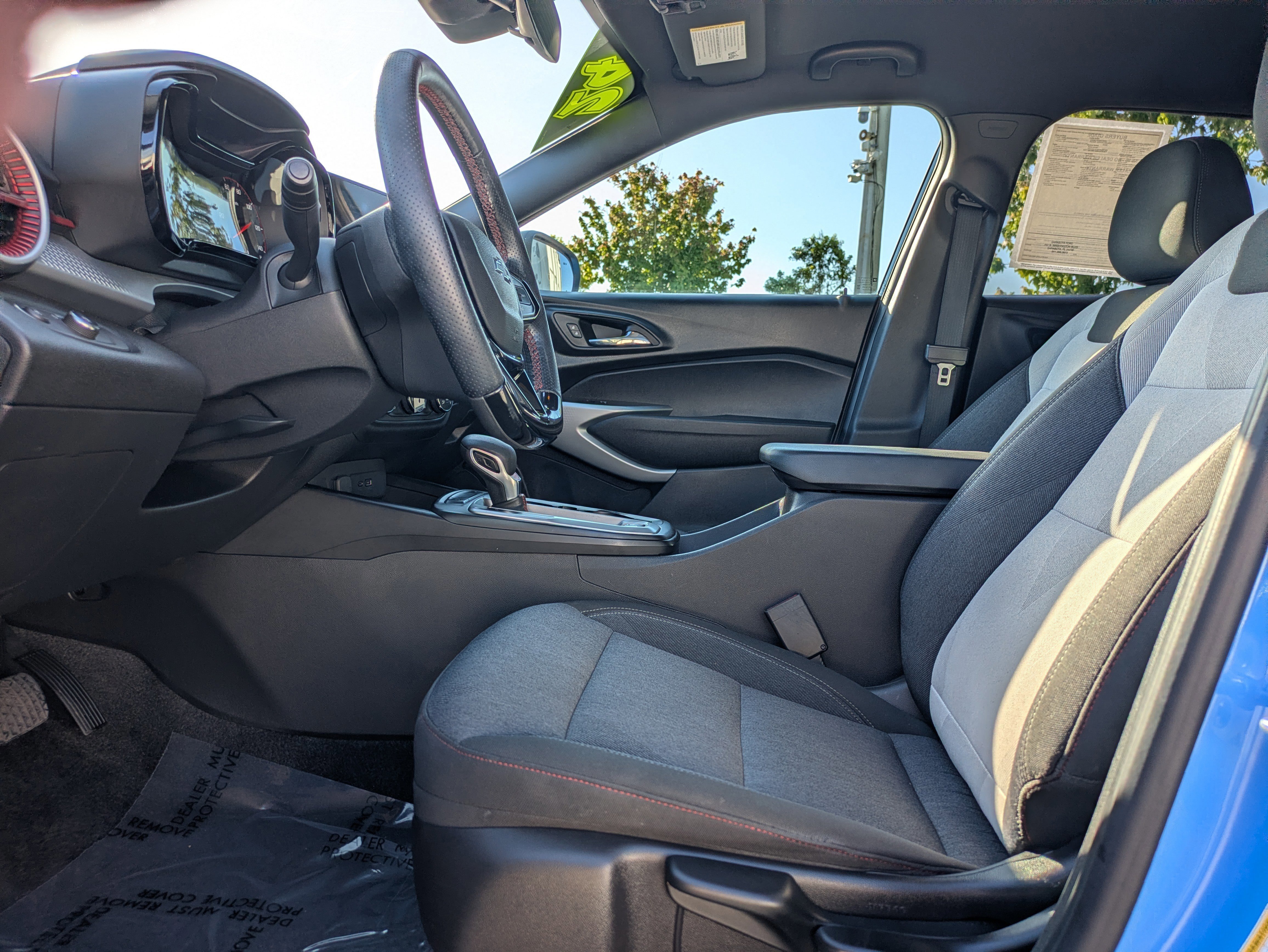 Used 2024 Chevrolet Trax RS w/ Driver Confidence Package image 27