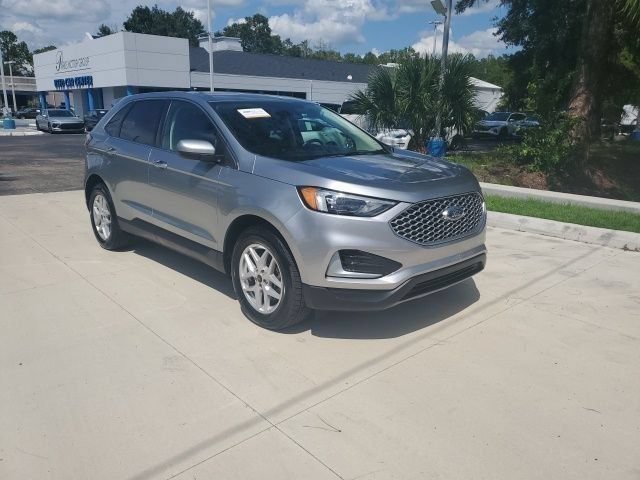 Certified 2024 Ford Edge SEL AWD/4WD image 2