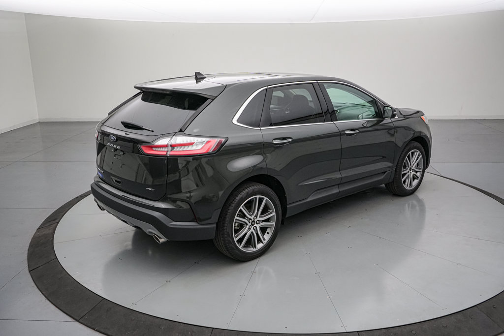 Certified 2024 Ford Edge Titanium w/ Equipment Group 301A AWD/4WD image 4
