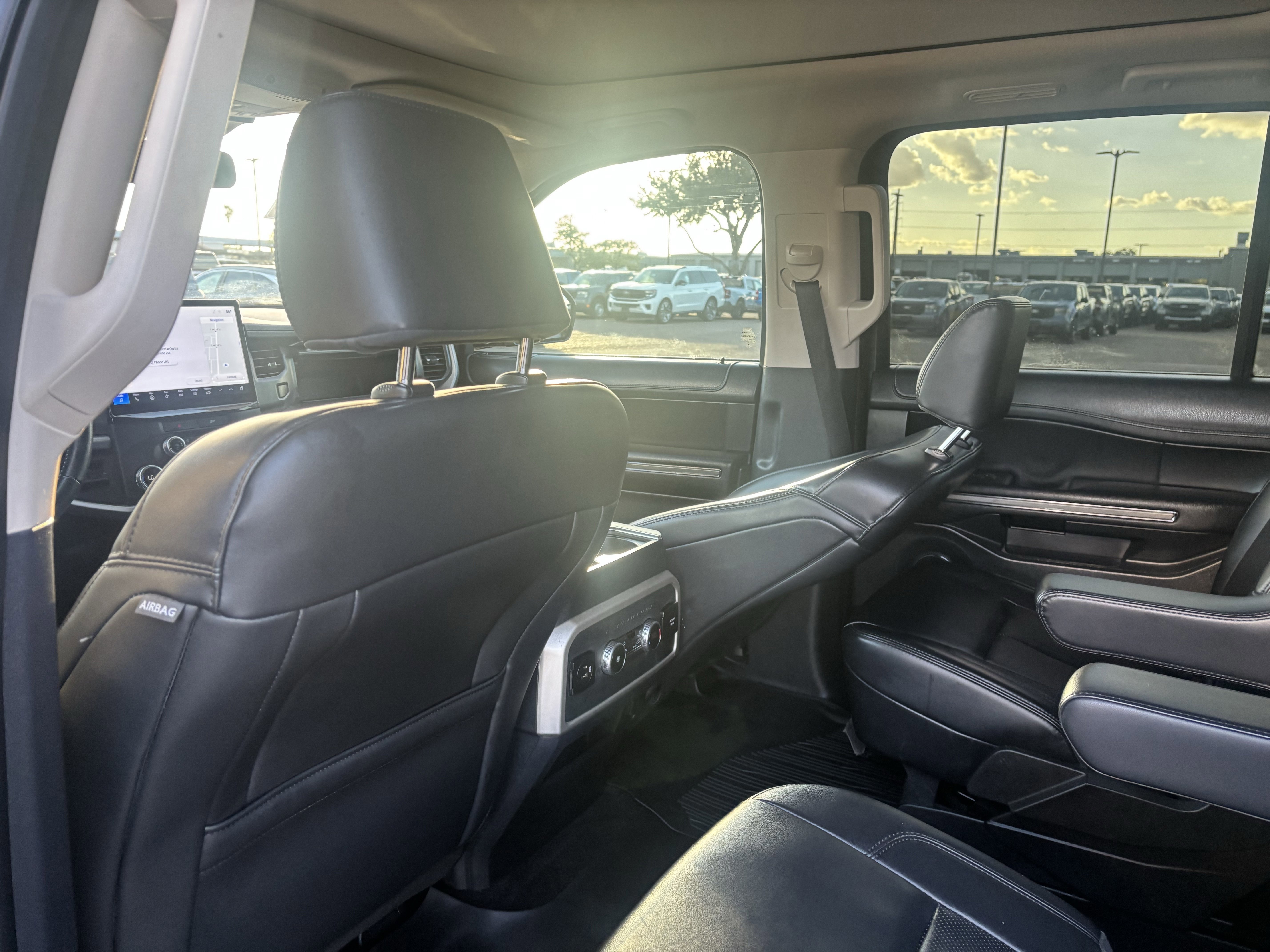 Certified 2022 Ford Expedition XLT image 17