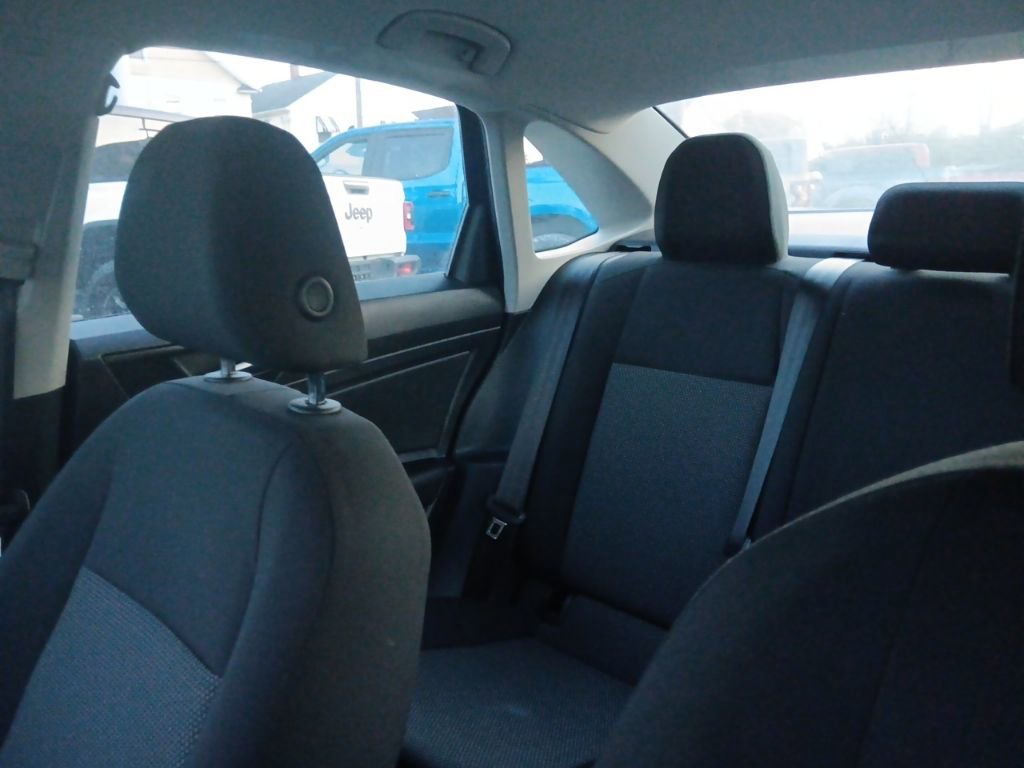 Used 2021 Volkswagen Jetta S image 37