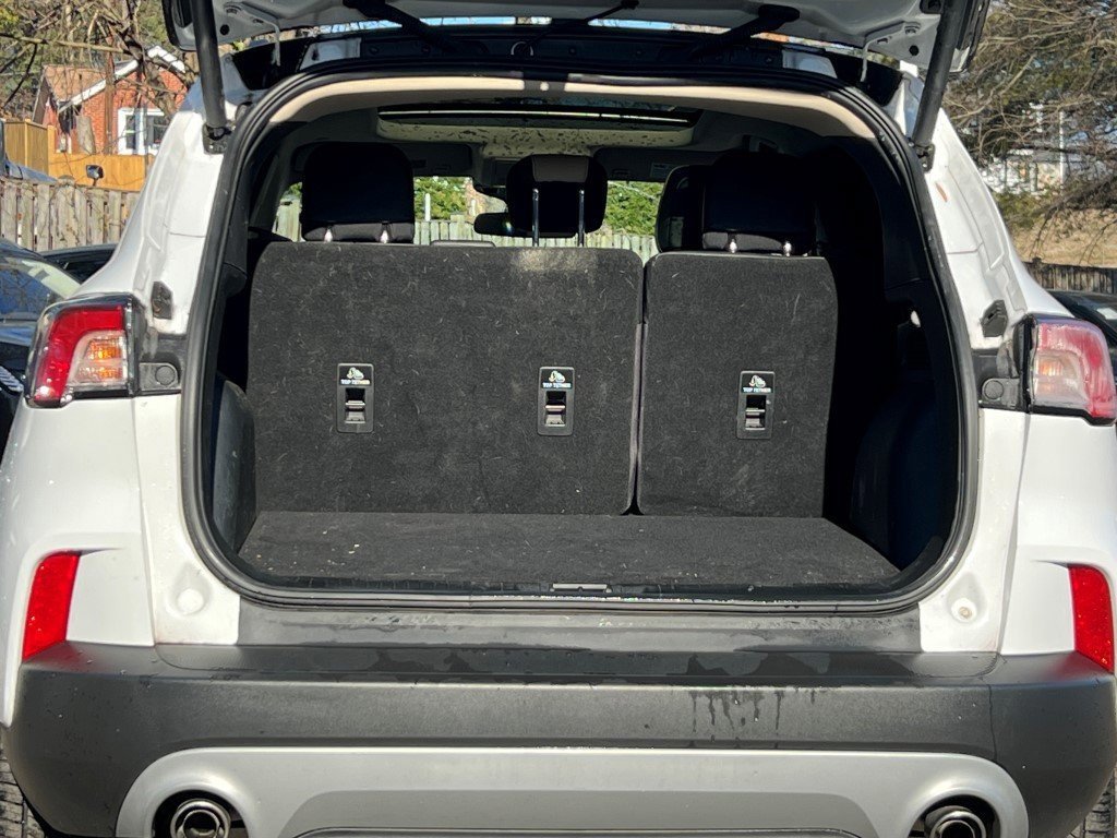 Certified 2020 Ford Escape SE Sport image 16