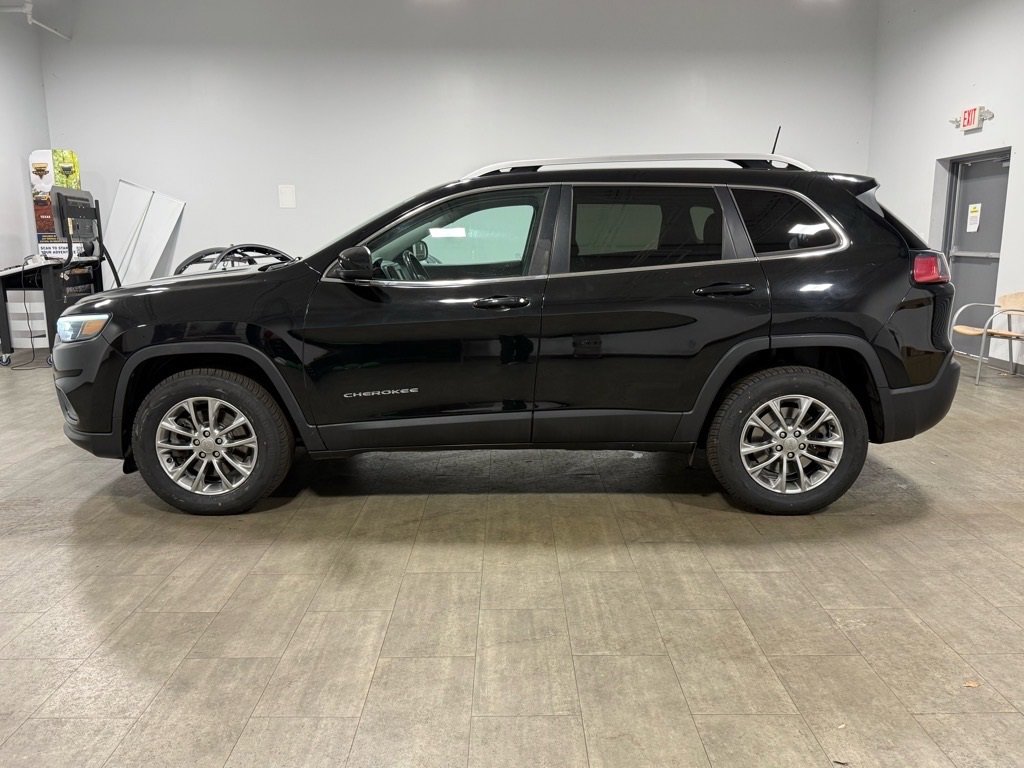 Used 2019 Jeep Cherokee Latitude Plus image 7