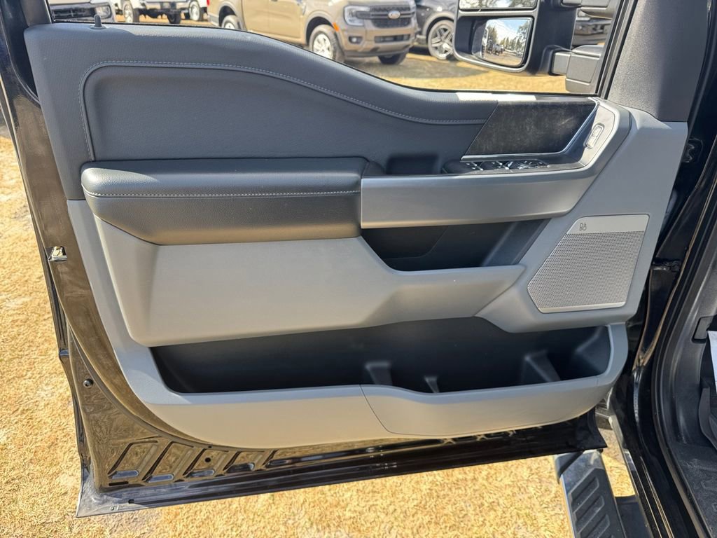 Certified 2022 Ford F150 XLT w/ Equipment Group 302A High image 31