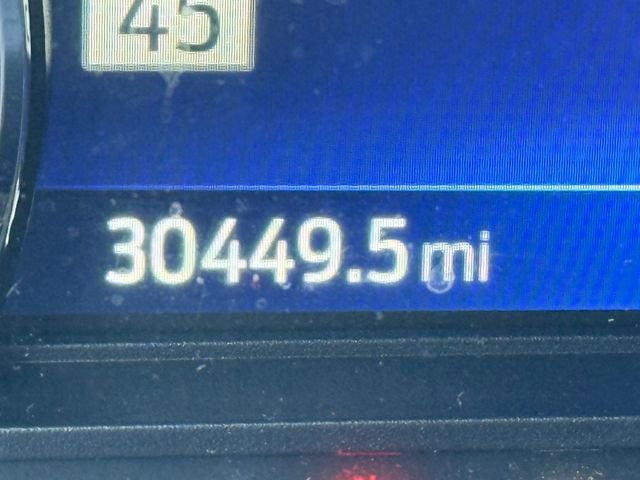 Certified 2022 Ford Explorer XLT w/ Equipment Group 202A image 25