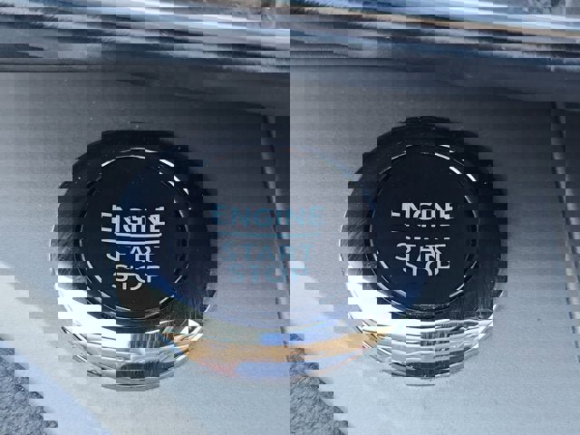 Certified 2022 Ford Explorer XLT w/ Equipment Group 202A image 20