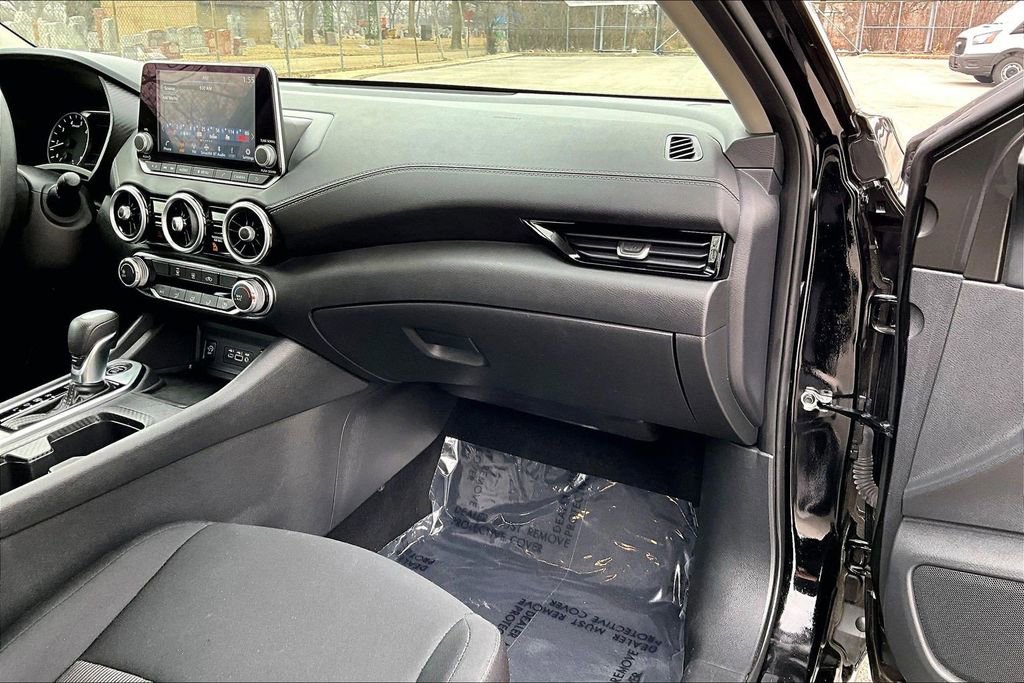 Used 2024 Nissan Sentra SV FWD image 15