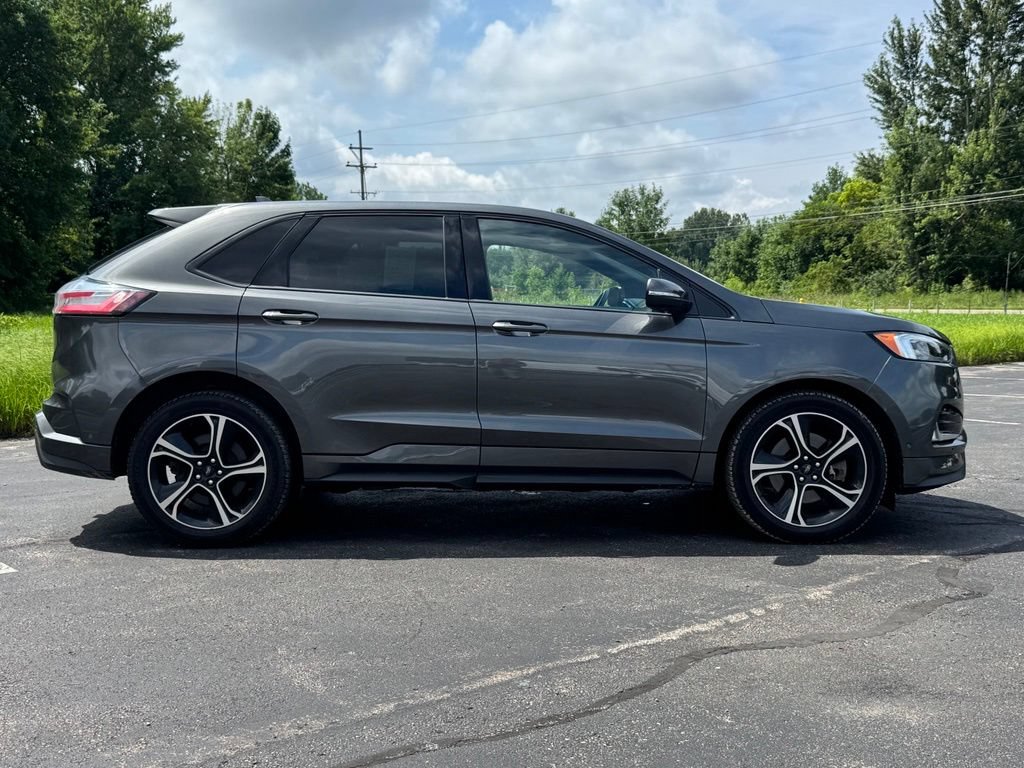 Certified 2020 Ford Edge ST w/ Equipment Group 401A AWD/4WD image 3