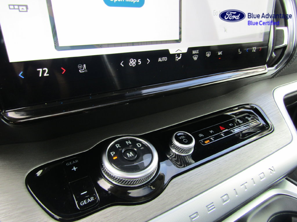 Certified 2025 Ford Expedition Platinum w/ Driver's Package AWD/4WD image 31