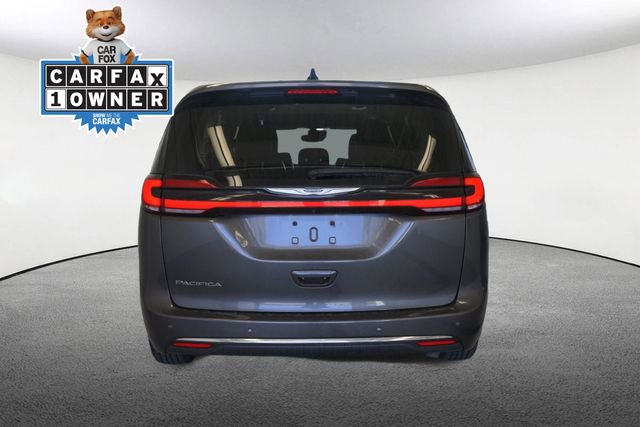 Used 2023 Chrysler Pacifica Touring-L FWD image 12