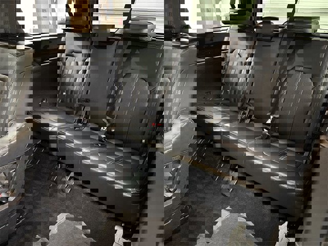 Certified 2022 Ford Expedition Max Platinum image 15