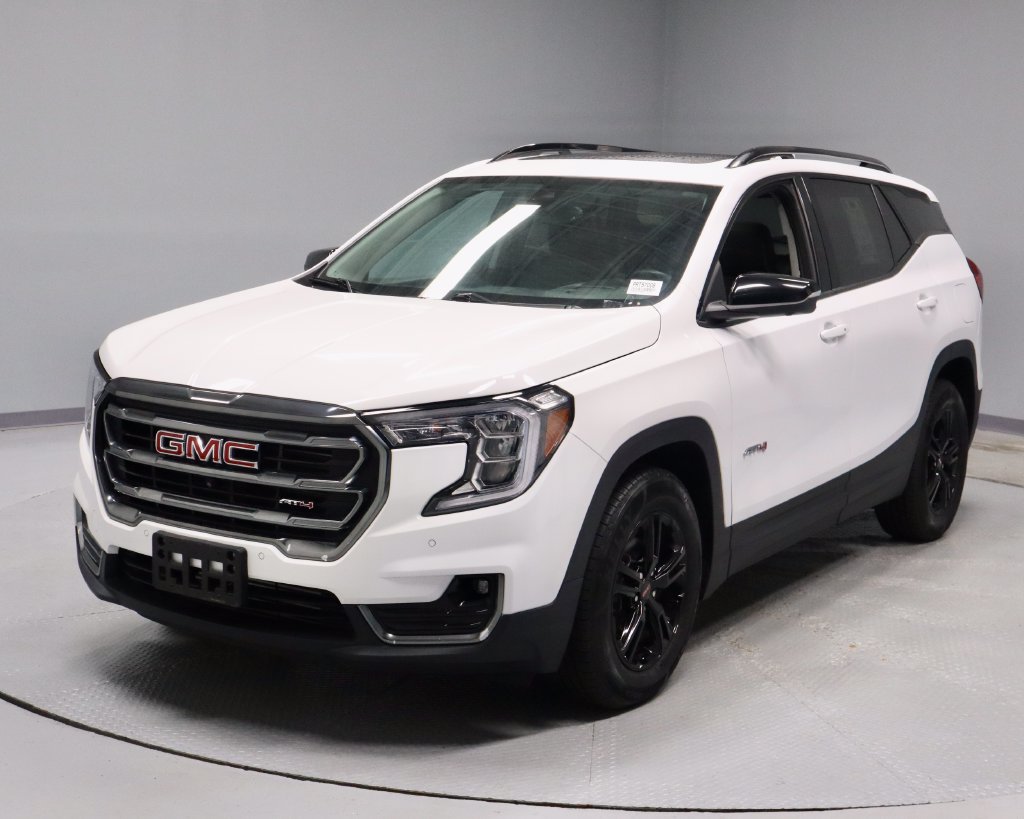 Used 2023 GMC Terrain AT4 w/ Infotainment Package II AWD/4WD image 7